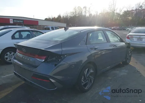 2025 Hyundai Elantra Sel Sport z USA, uszkodzony, nr VIN KMHLM4DG6SU925082